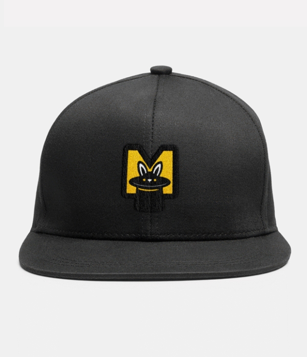 Gorro color negro bordado